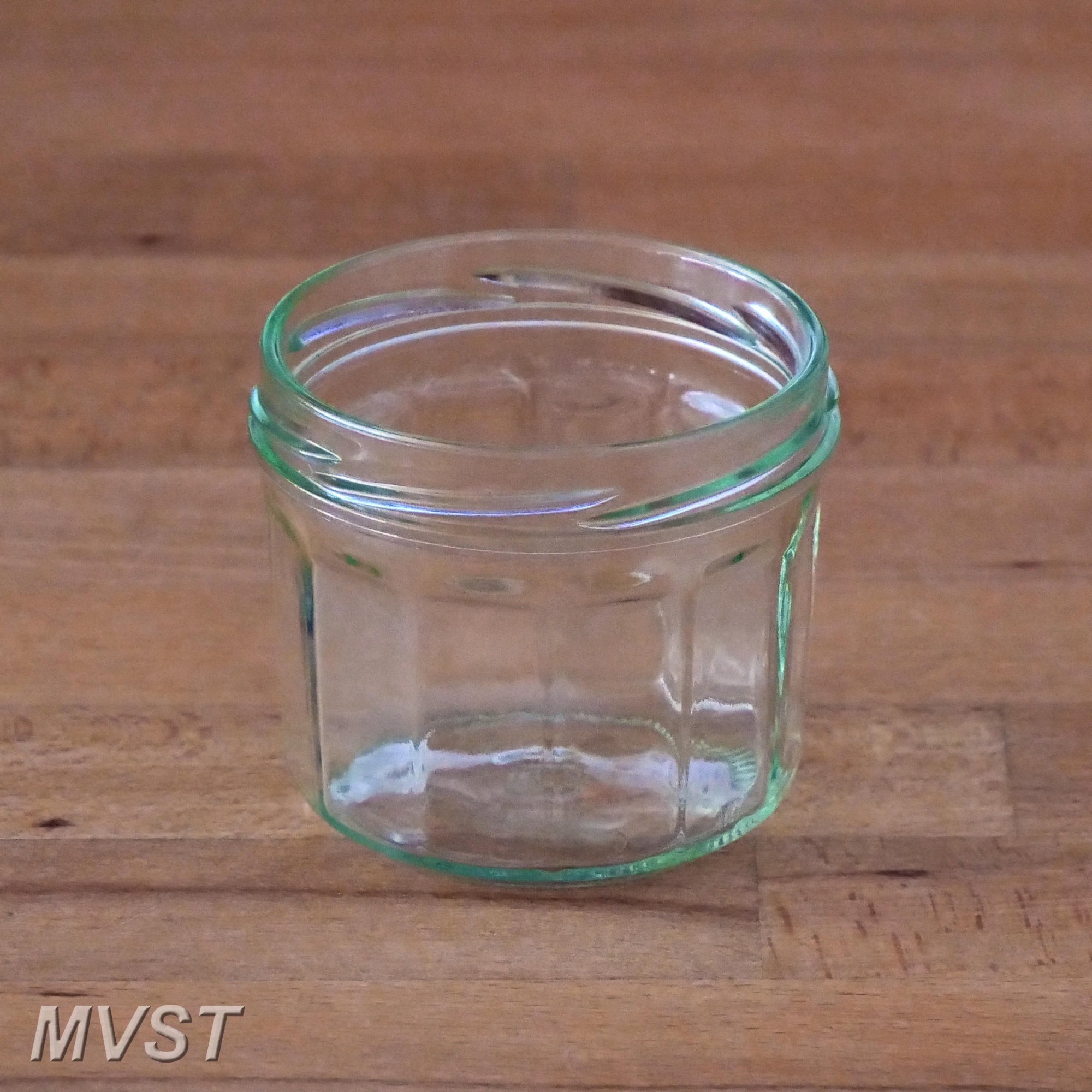 Glas TO 82mm 240ml Facette 45 Stück Schraubglas Glas TO 82mm 240ml Facette 45 Stück Schraubglas